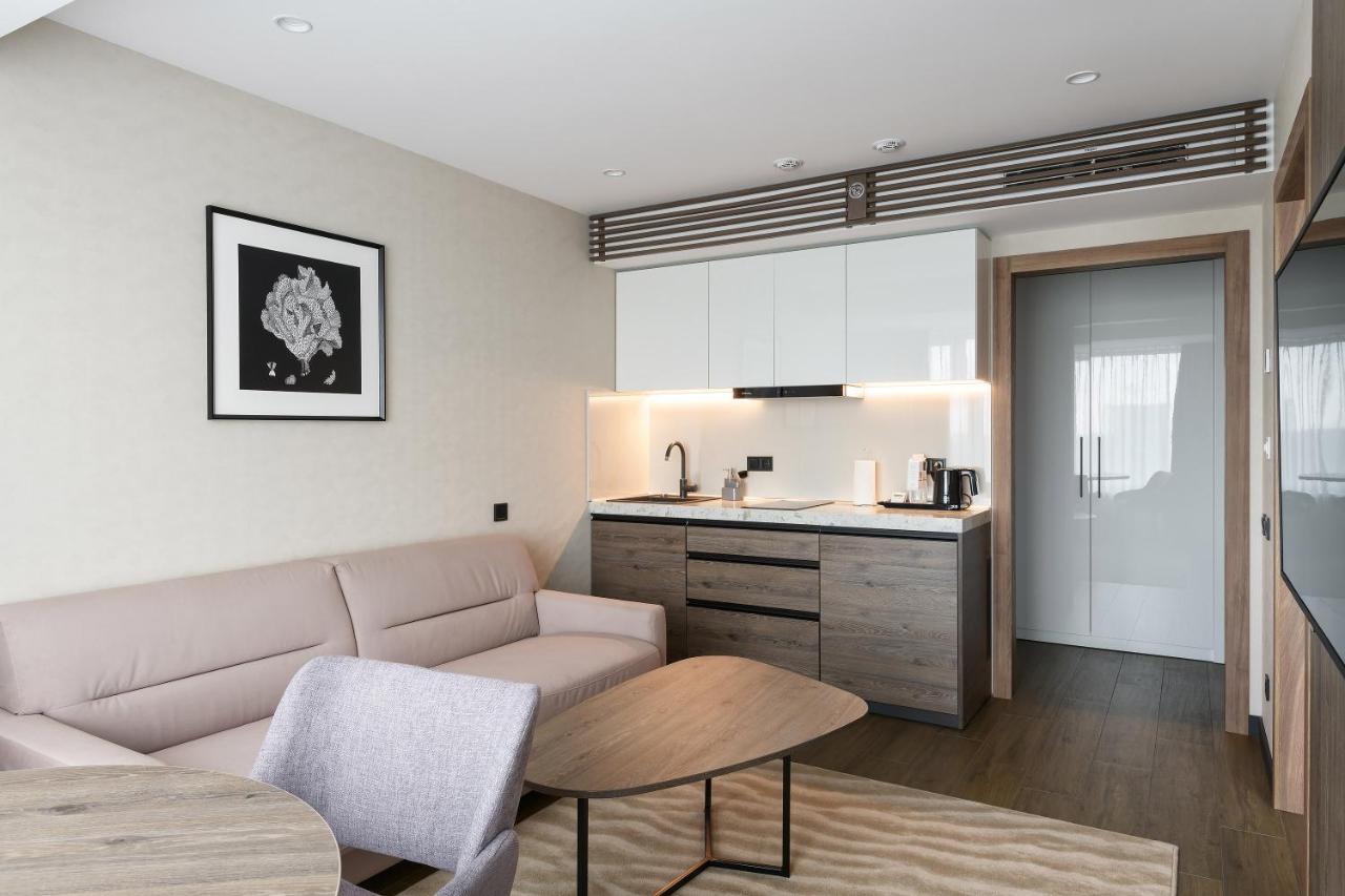 Premier Hotel Odessa Zewnętrze zdjęcie A typical apartment at The Collective Old Oak