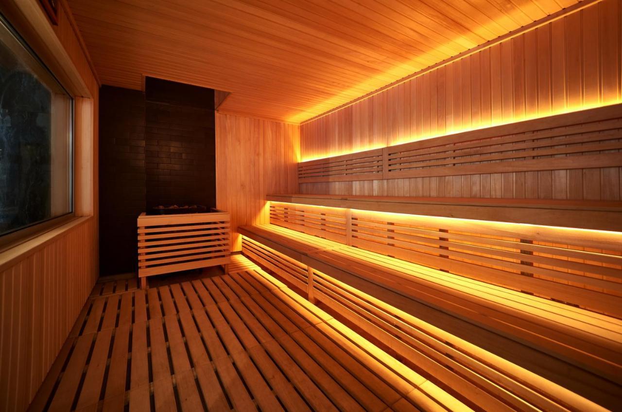 Premier Hotel Odessa Zewnętrze zdjęcie A modern Finnish sauna
